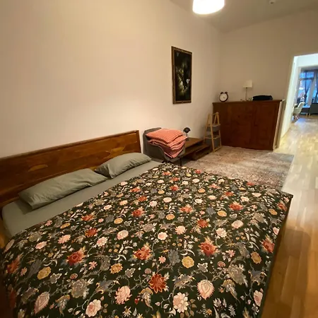 Apartment Elegant In An In *